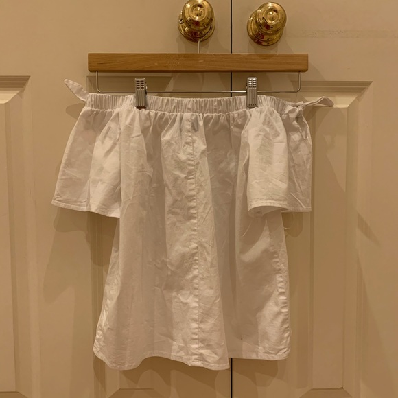 White off the shoulder tie up top - Picture 2 of 4